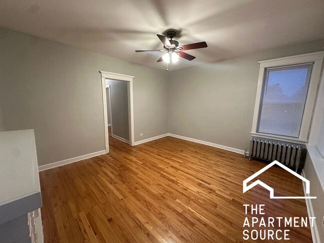 Photo - 6343 N Claremont Ave Unit 3W