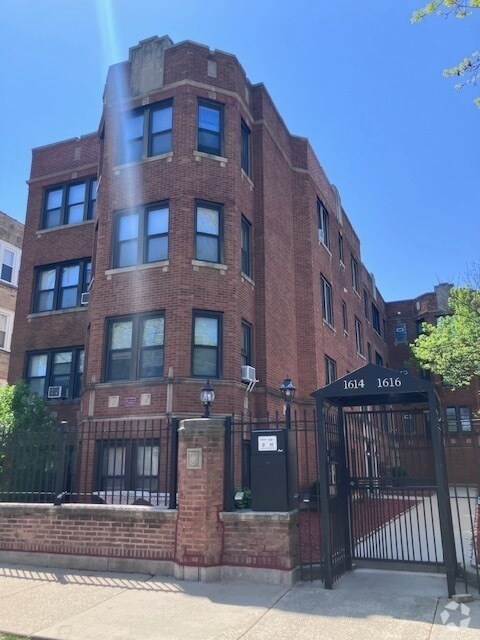 Building Photo - 1616 N Harding Ave Unit 2W Rental