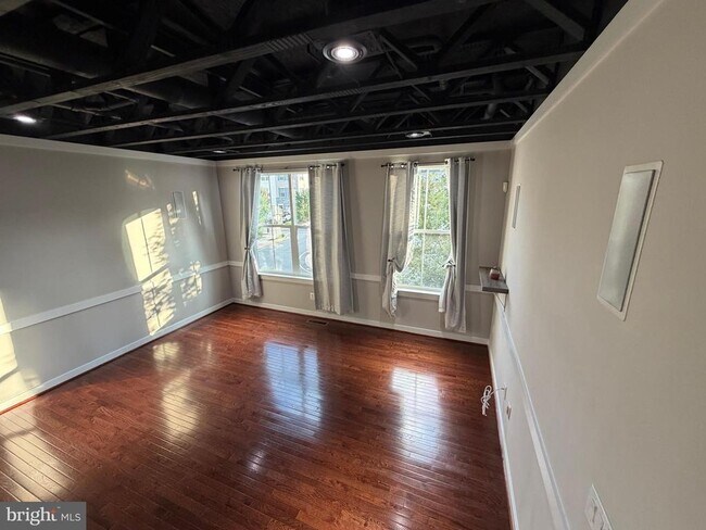 Photo - 803 Woodstream Blvd