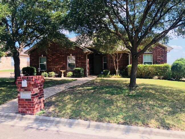 Photo - 217 Keswick Dr