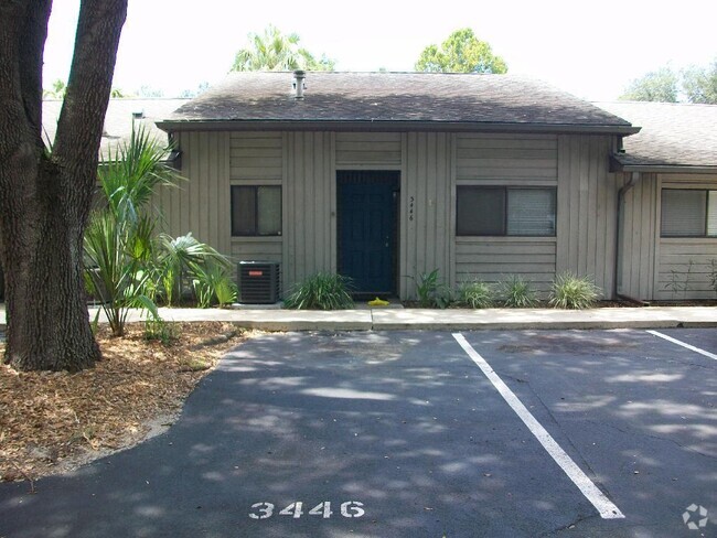 Building Photo - 2BR/2BA Condo in NW Gainesville - availabl...