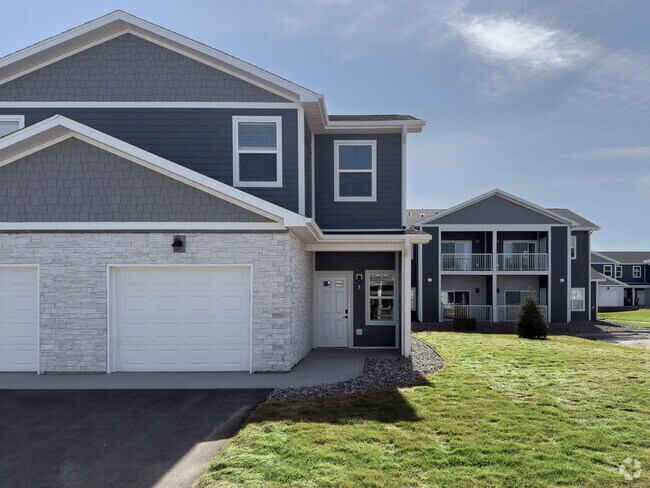 Pines Townhome - The Pines of Rochester Rental