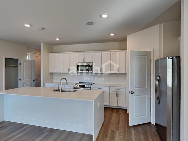 Photo - 10359 Beaver Tail St