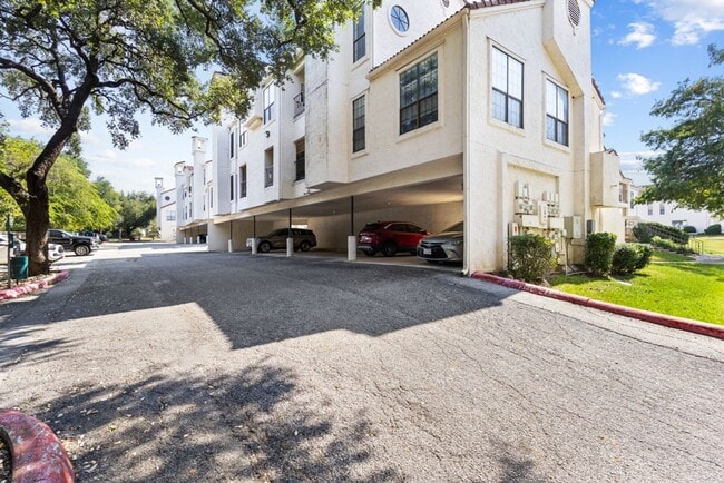 Photo - 2255 Thousand Oaks Dr Unit 504