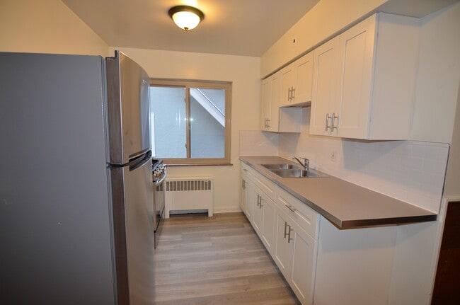 6717 Belkenton Ave Unit 3