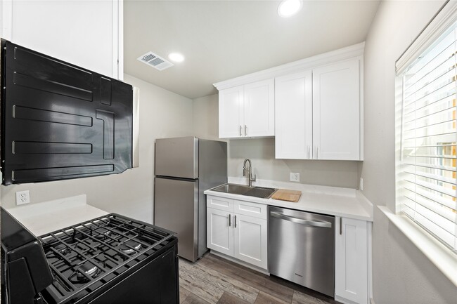 Photo - 211 N Milby St Unit 4