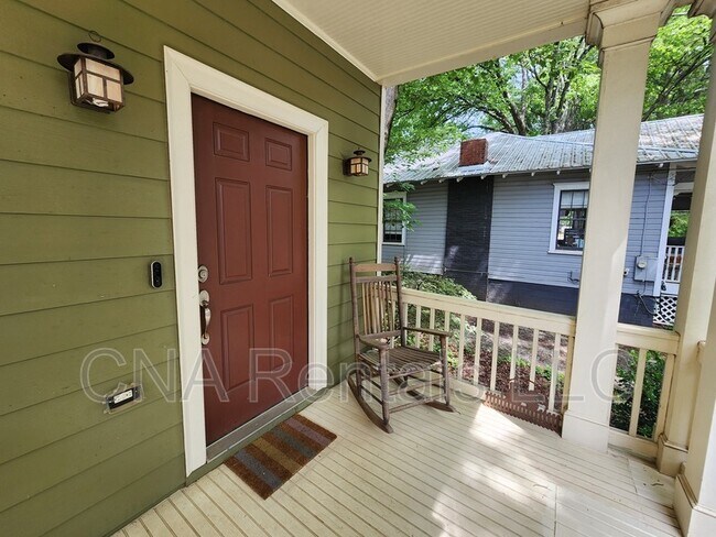 Photo - 1006 Rice St NW