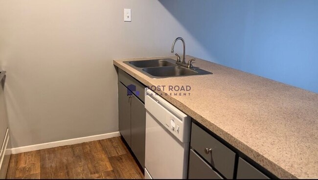 Photo - 585 W 27th St S Unidad 301