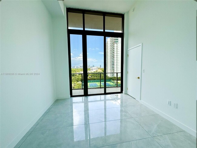 Photo - 2678 Tigertail Ave Condo Unit 808