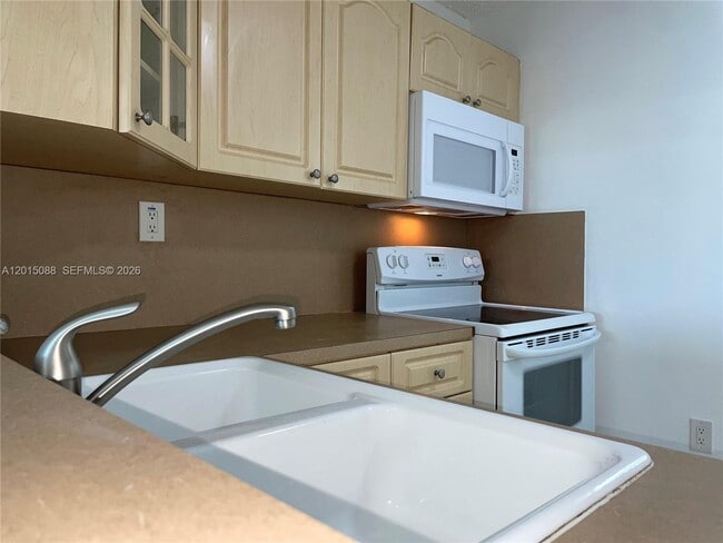 Photo - 10300 Coral Wy Unit B-33