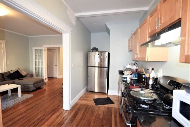 48 Englewood Ave Unit 1