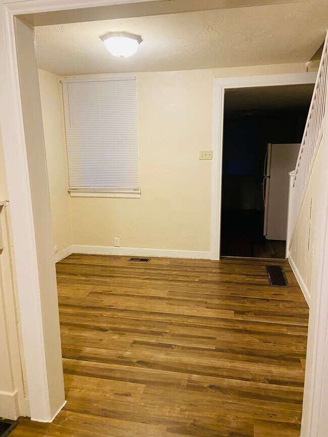 Photo - 3 Bedroom House, Garage-York City SD