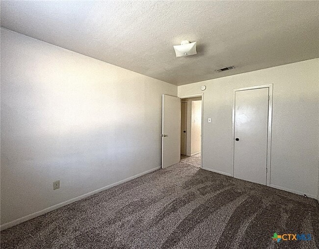 Photo - 207 Northern Dove Ln Unidad B