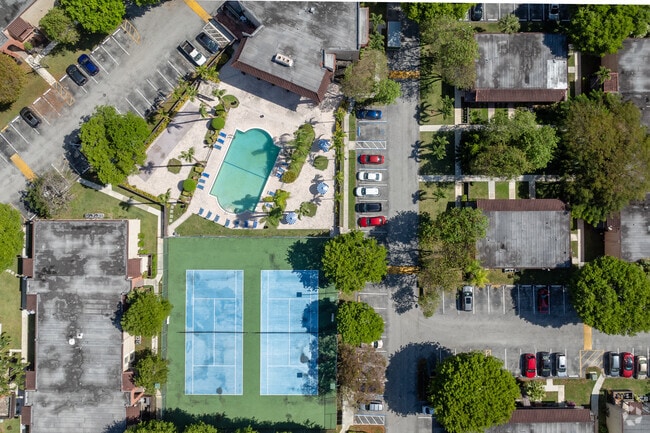 Photo - Spanish Trace Condominiums