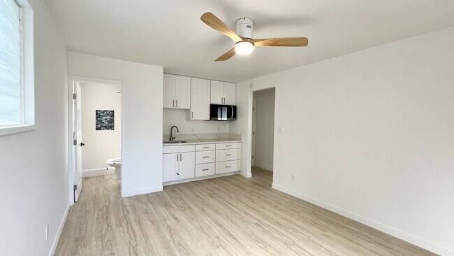 Photo - BEAUTIFULLY REMODELED 1 BEDROOM 1 BATH UNIT IN KANEOHE! Unit D