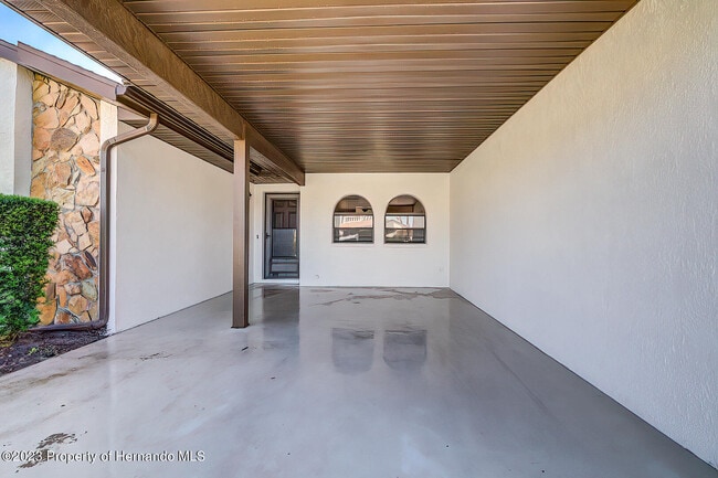Photo - 9187 Lingrove Rd