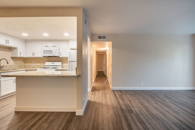 Photo - Marconi Village Apartments