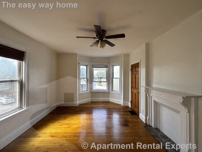 30 Hume Ave Unit 2