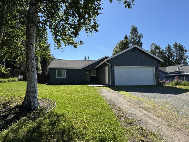 Building Photo - 17416 Adams Ln