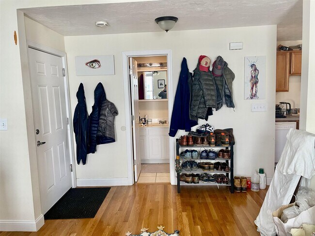 Photo - 401 Columbia St Unidad 2