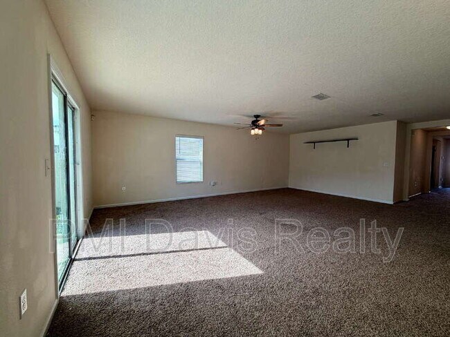 Photo - 2482 Beachview Dr