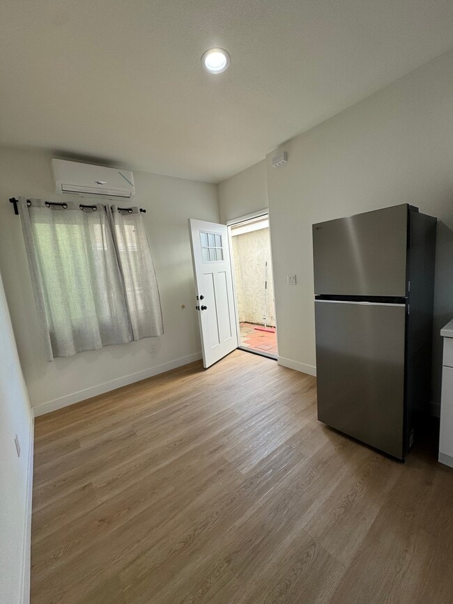 Photo - 8449 Gold Coast Dr Unidad 1