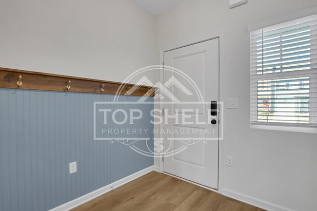 Photo - 102 Jaxton St