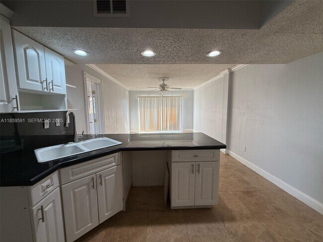 Photo - 3522 NE 171 St Unit 201