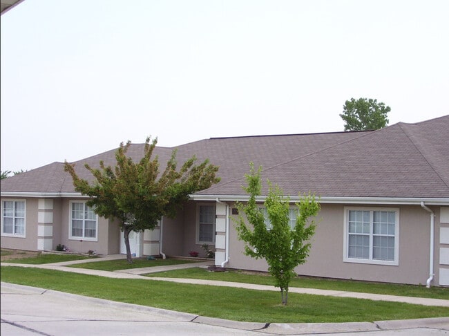 Westchester Village of Oak Grove