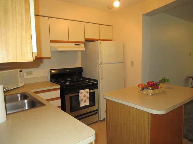 Photo - 9 Cedar Ct Unit 1D