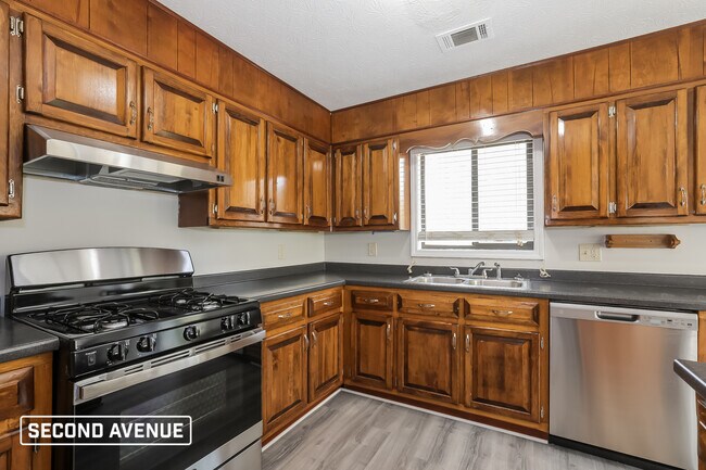 Photo - 3524 Sheree Trail