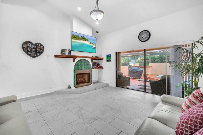 Photo - 22710 Meridiana Dr