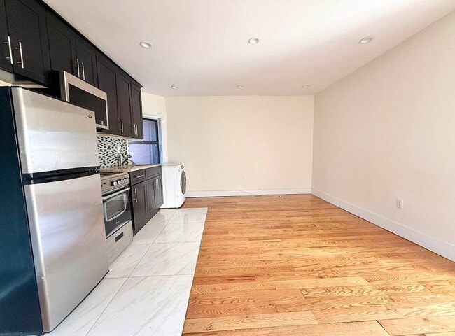 Photo - 24 Rogers Ave Unit 4C