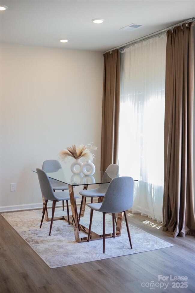Building Photo - 13020 Lannister Dr Rental