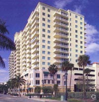 Photo - Tides at Bridgeside Square