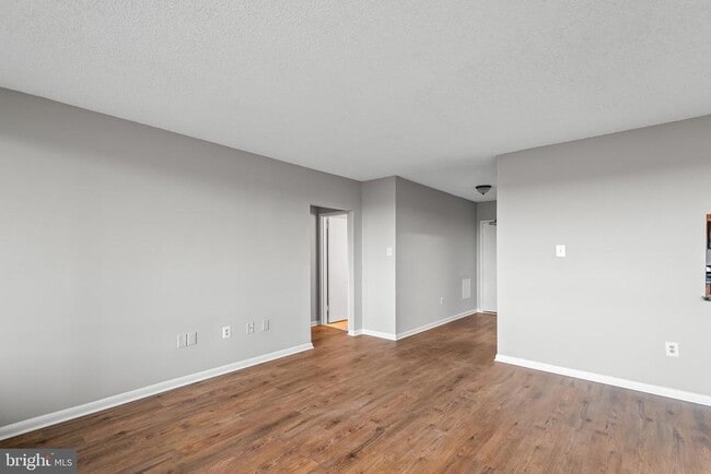 Photo - 3701 S George Mason Dr Unit 710N