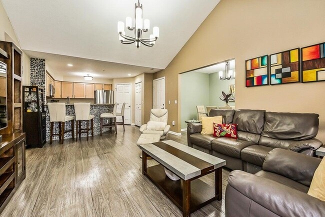 Photo - 1550 Oakfield Dr