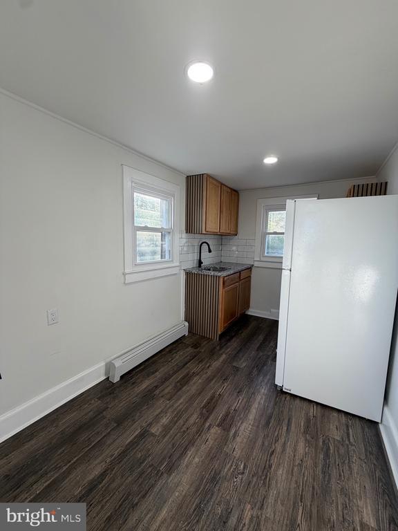 Photo - 517 Bentley Ave Unidad C