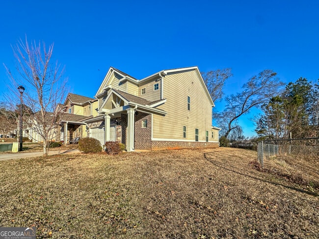 Photo - 182 Daisy Cir