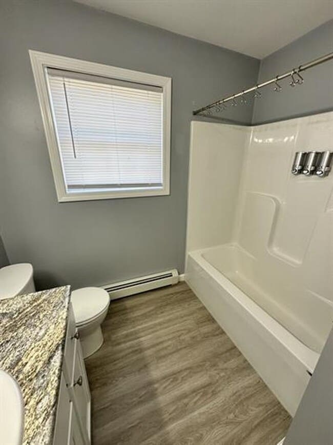 586 Main St Unit #5
