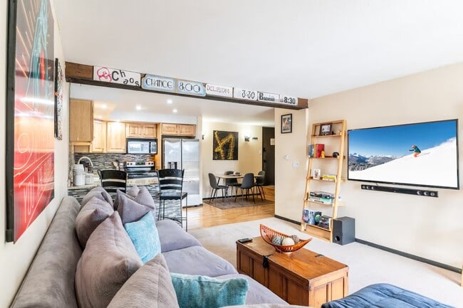 Building Photo - 1040 Vail View Dr Unit Snow Lion 203