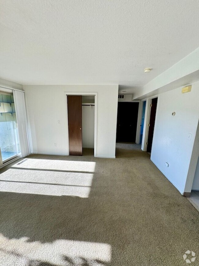 Building Photo - 2 Bedroom 1 Bathroom 4-Plex near MSU and a... Rental
