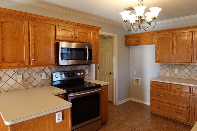 Photo - Charming 3-Bedroom Home with 2 Full Bathrooms in Waco, TX - Must See!