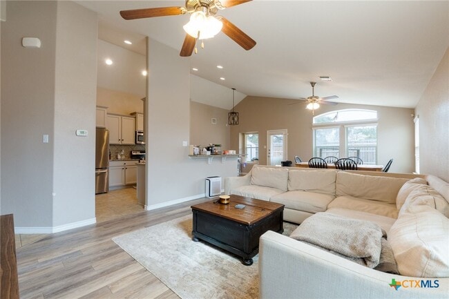 Photo - 3315 Vineyard Trail