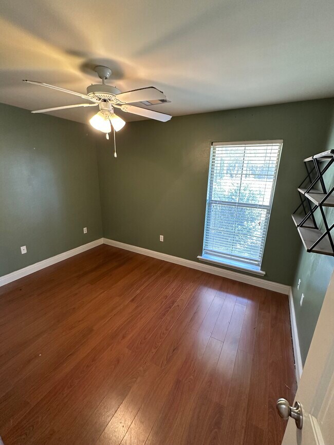 Photo - 48163 Sibley Rd