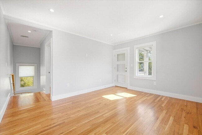 105 Child St Unit 2