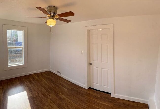 Photo - 1 BEDROOM MAGNA DUPLEX - GREAT PRICE!