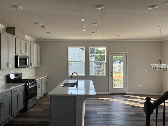 Photo - 1281 Herb Garden Way