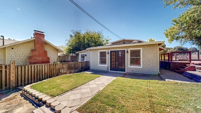 7470 Mirabel Rd
