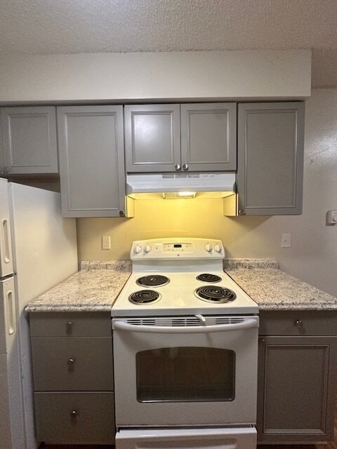 Photo - 1-Bedroom Apartment, Upstairs, Near Transportation Unidad 4